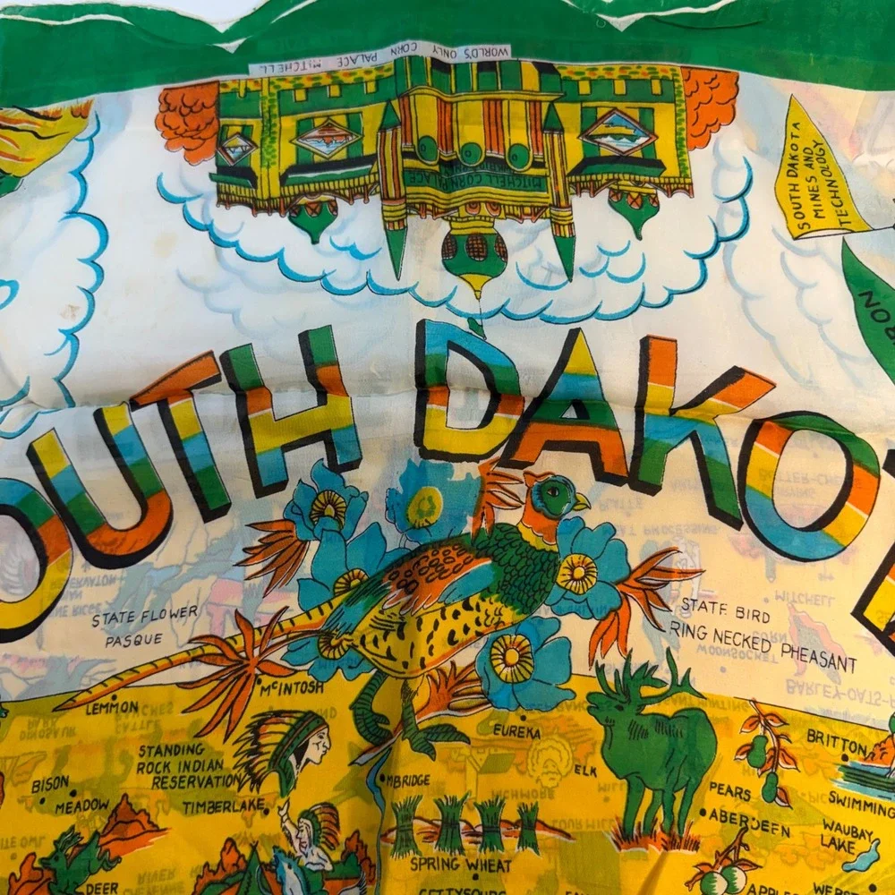 Vintage South Dakota Souvenir Scarf Women Large Green Silk Blend Map Scalloped